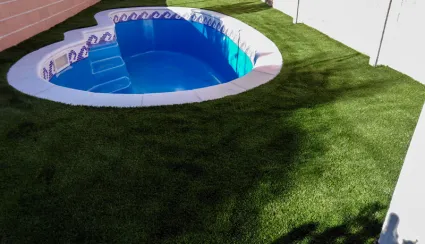 Why install artificial grass for swimming pools in your garden?: All the key reasons