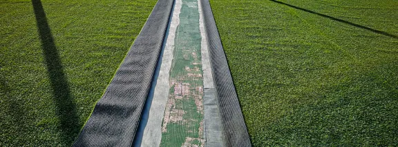 SUMIGRAN responde (V): Los 7 errores más comunes al instalar césped artificial y cómo evitarlos