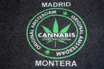 cesped-artificial-logotipo-madrid-cannabis.jpg
