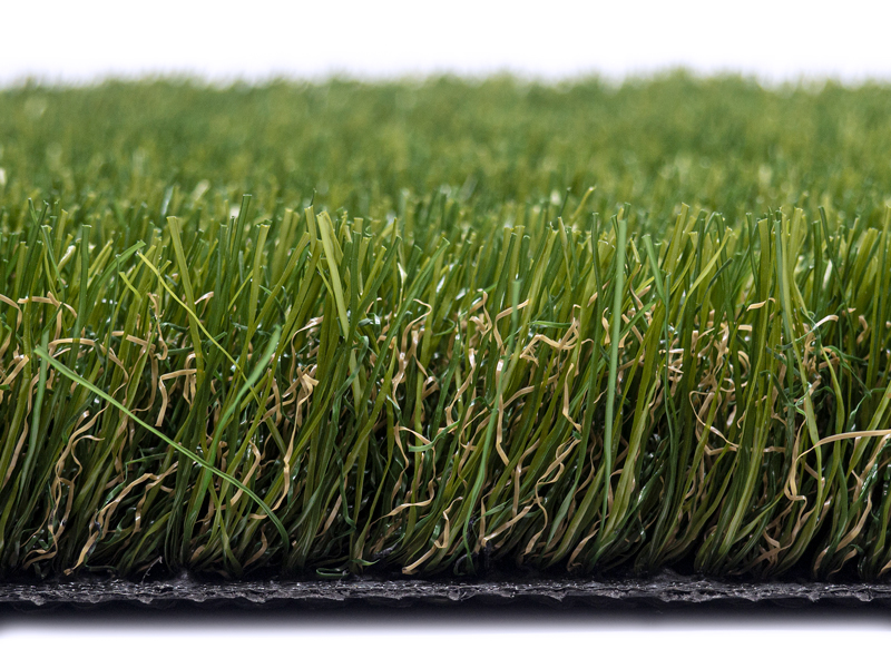 Césped artificial accesible de muy alta calidad, modelo SILDAVIA.